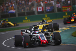 Romain Grosjean, Haas F1 Team VF-18 Ferrari, Nico Hulkenberg, Renault Sport F1 Team R.S. 18