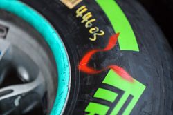 Шины Pirelli на автомобиле Mercedes AMG F1 W08 Льюиса Хэмилтона
