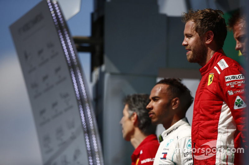 Sebastian Vettel, Ferrari, festeggia sul podio