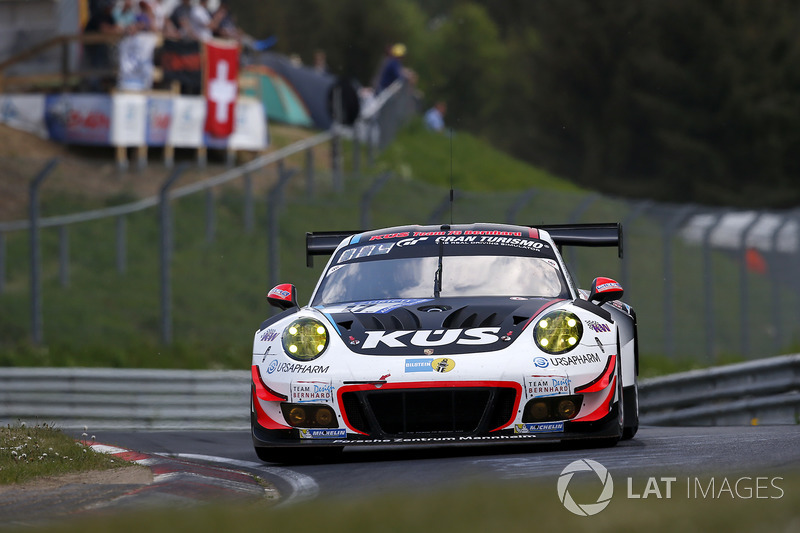 #17 KÜS Team75 Bernhard Porsche GT3 R: Michael Christensen, Matteo Cairoli, Andre Lotterer, Jörg Bergmeister