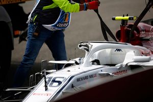 Le halo de Charles Leclerc, Alfa Romeo Sauber C37, a été abîmé dans l'accident