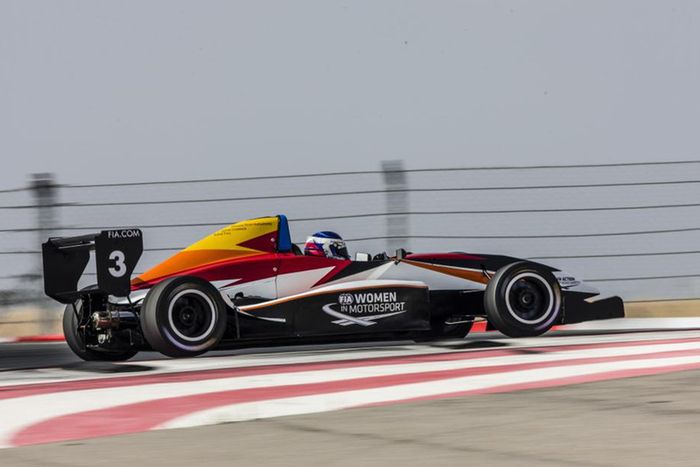 Programa de la FIA para mujeres piloto
