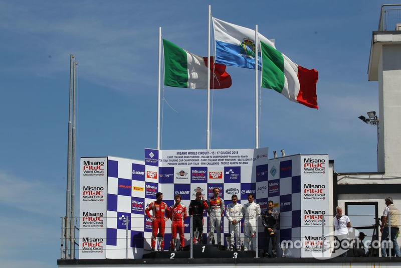 Podio gara 1, (Baruch-Green (Audi Sport Italia,Audi R8 LMS-GT3 #7), Rugolo-Gai (Scuderia Baldini 27,Ferrari 488-GT3 #27), Comandini-Spengler (BMW Padova Team,BMW M5-GT3 #15)