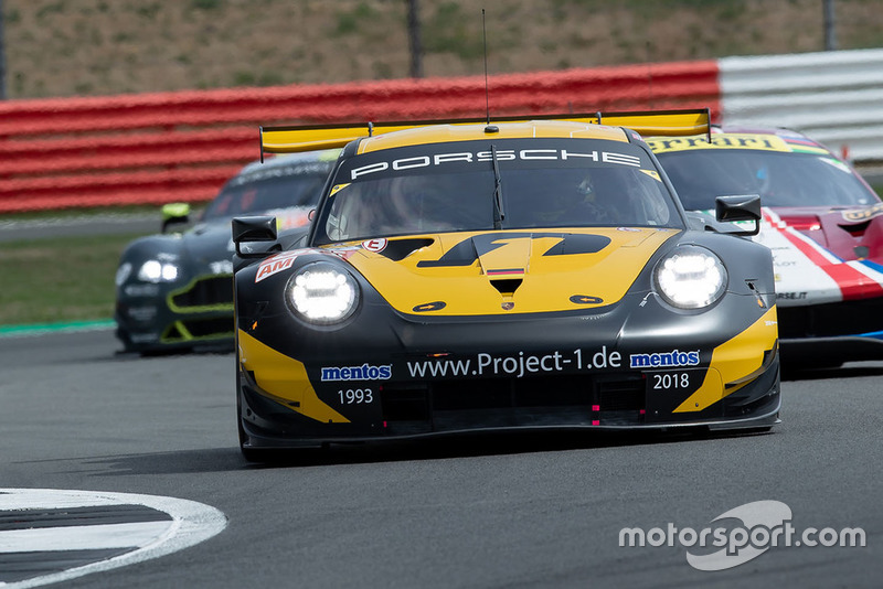 #56 Team Project 1 Porsche 911 RSR: Jörg Bergmeister, Patrick Lindsey, Egidio Perfetti