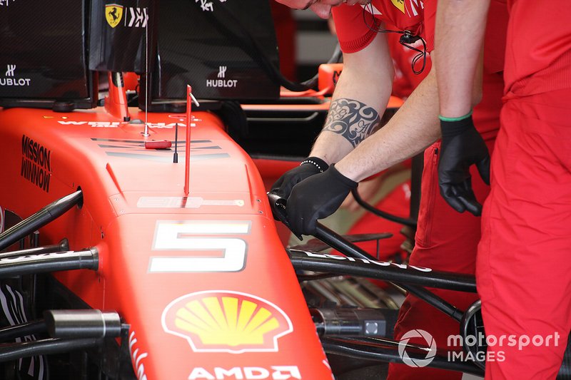 Ferrari SF90, sospensione anteriore
