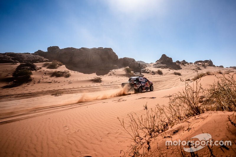 #300 Toyota Gazoo Racing: Nasser Al-Attiyah, Matthieu Baumel