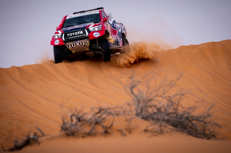 #304 Toyota Gazoo Racing: Giniel De Villiers, Alex Haro Bravo