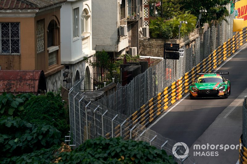 #77 Mercedes-AMG Team Craft Bamboo Racing Mercedes AMG GT3: Edoardo Mortara