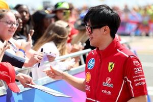 Zhou Guanyu, Ferrari