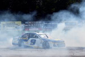 Race winner Chase Elliott, Hendrick Motorsports, Chevrolet Camaro