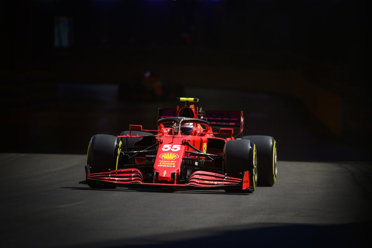 Carlos Sainz Jr., Ferrari SF21