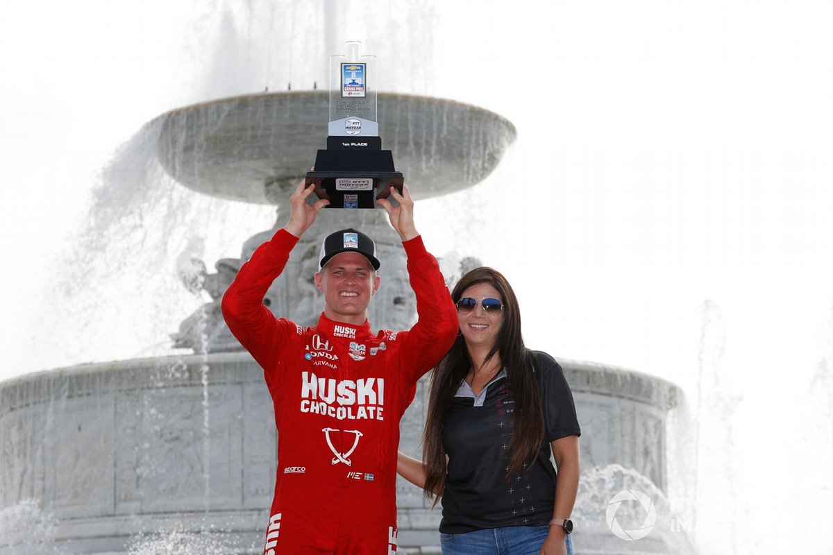 Podio: ganador Marcus Ericsson, Chip Ganassi Racing Honda