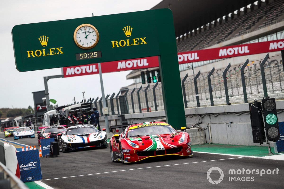 #52 AF Corse Ferrari 488 GTE EVO: Daniel Serra, Miguel Molina