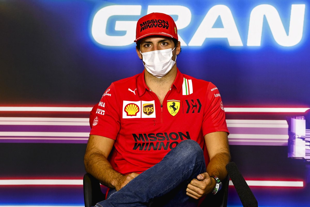 Carlos Sainz Jr., Ferrari en la conferencia de prensa