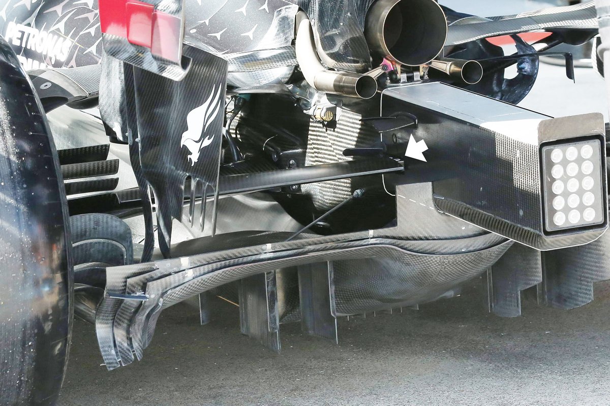 Mercedes AMG F1 W11 rear suspension