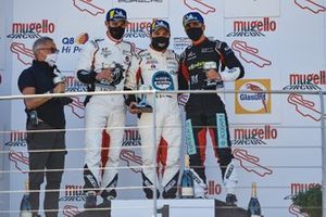 Podio: Gianmarco Quaresmini di Tsunami RT, Simone Iaquinta di Ghinzani Arco Motorsport e Stefano Monaco di Dinamic Motorsport