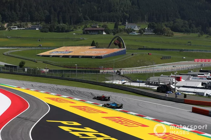 Dennis Hauger, Hitech Grand Prix e Calan Williams, Jenzer Motorsport 