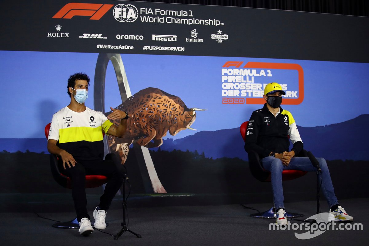 Daniel Ricciardo, Renault F1 y Esteban Ocon, Renault F1 en la conferencia de prensa