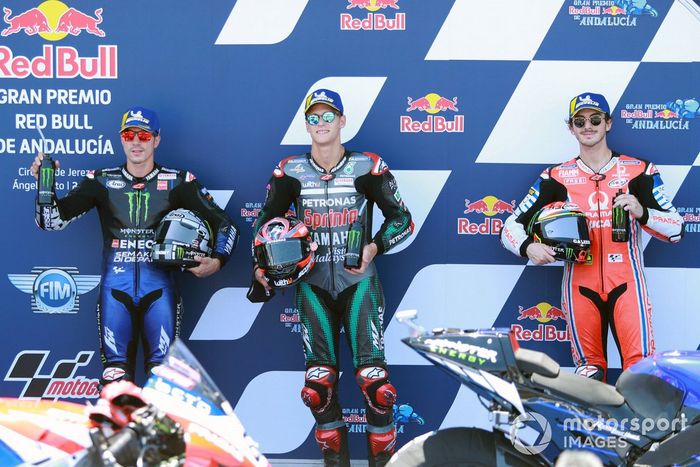 Ganador de la pole Fabio Quartararo, Petronas Yamaha SRT, segundo lugar Maverick Viñales, Yamaha Factory Racing, tercer lugar Francesco Bagnaia, Pramac Racing