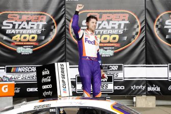 Denny Hamlin, Joe Gibbs Racing, FedEx Office Toyota Camry celebrates his win