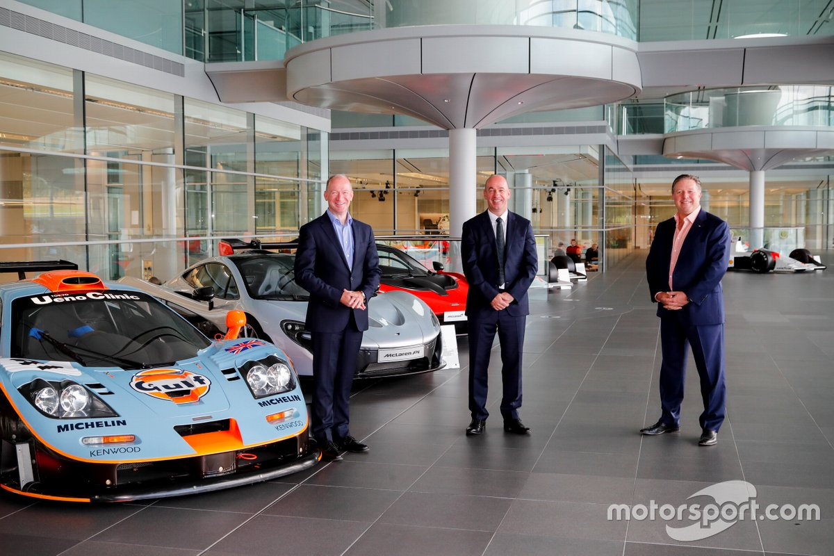 Mike Flewitt, McLaren Automotive CEO, Mike Jones,  Gulf Oil International Ltd CEO, Zak Brown, McLaren Racing CEO