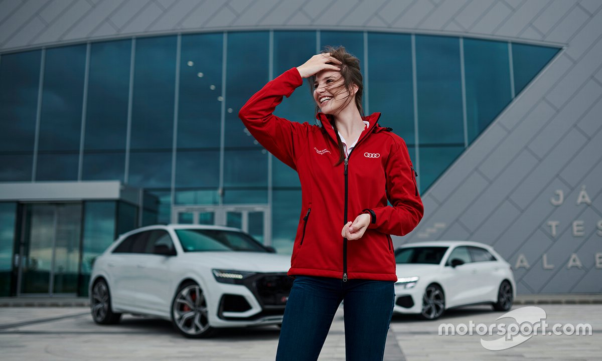 Keszthelyi Vivien, Audi RSQ8, Audi A3