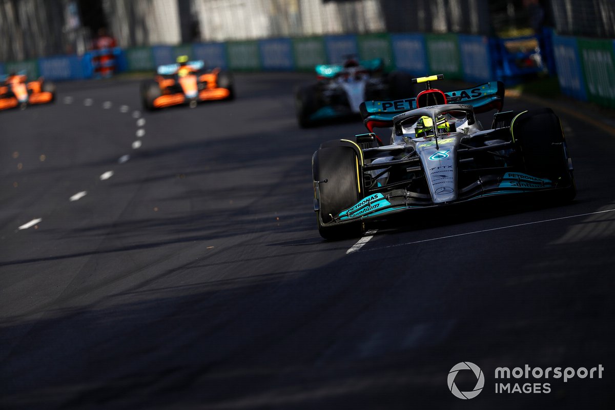Lewis Hamilton, Mercedes W13, George Russell, Mercedes W13