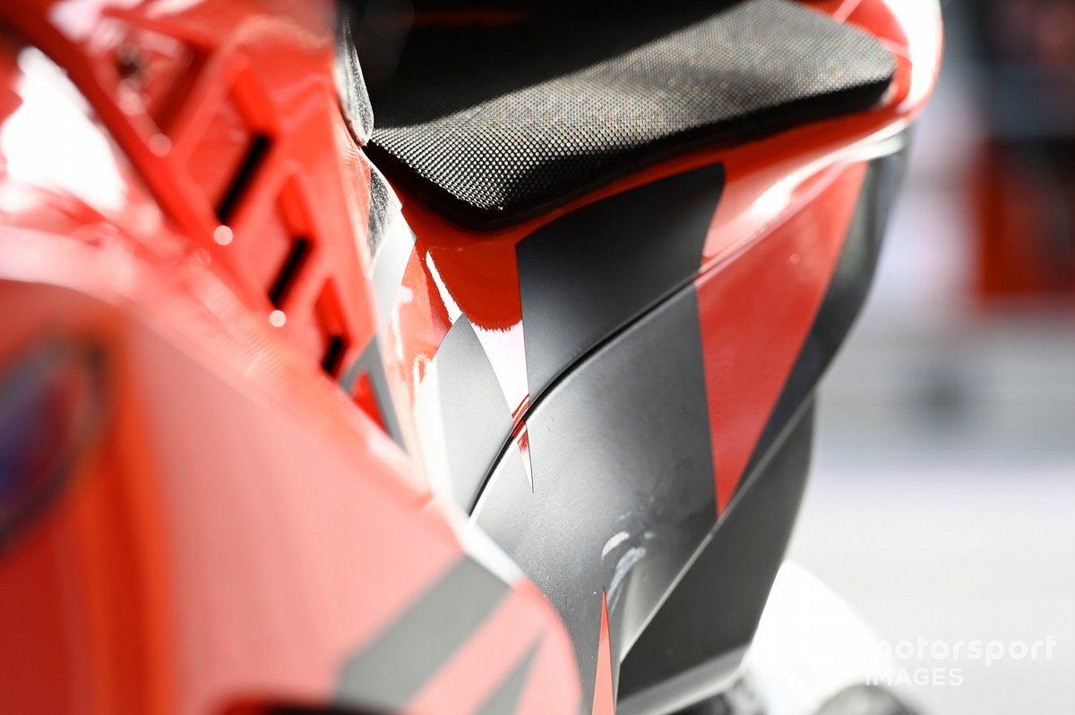 Detalle de la moto Tech3 KTM