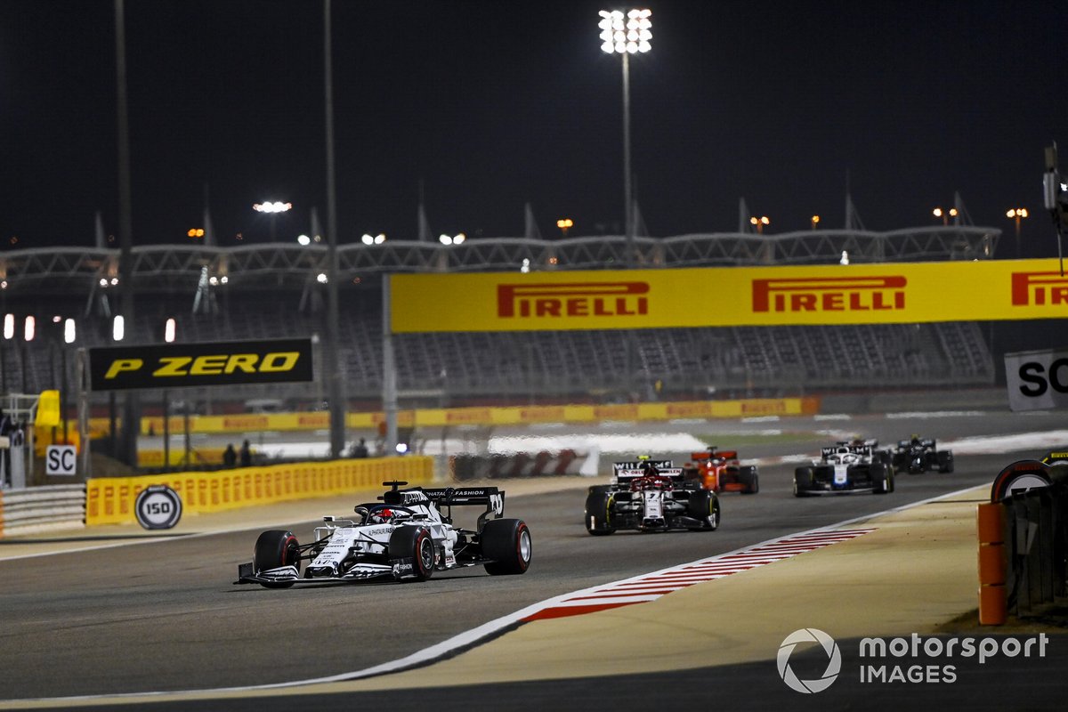Daniil Kvyat, AlphaTauri AT01, Kimi Raikkonen, Alfa Romeo Racing C39, Nicholas Latifi, Williams FW43
