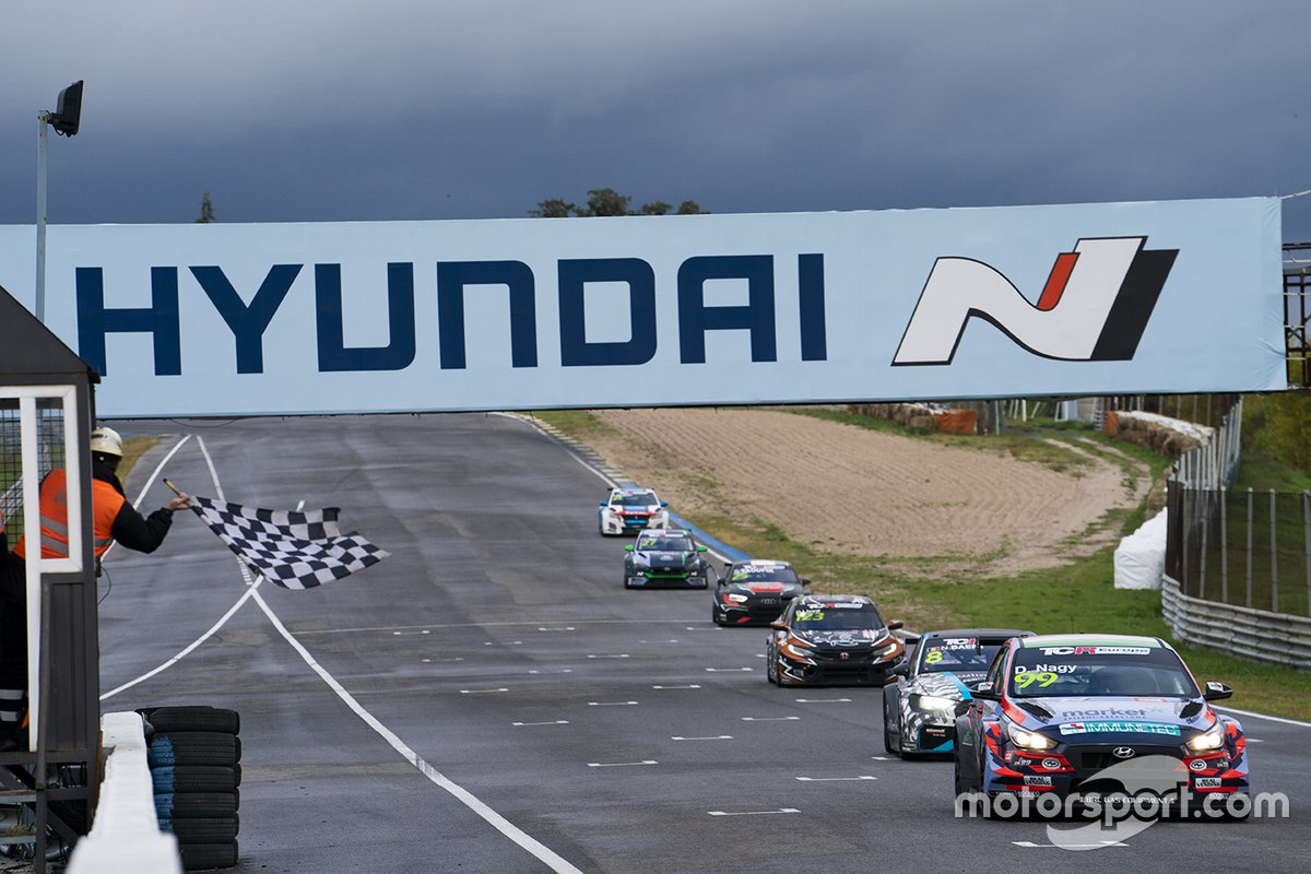 Mikel Azcona, Volcano Motorsport, Cupra TCR