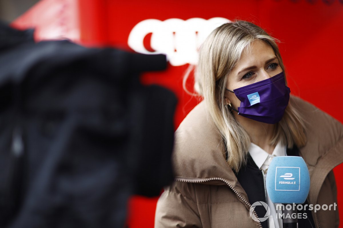 TV Presenter Nicki Shields conducts an interview
