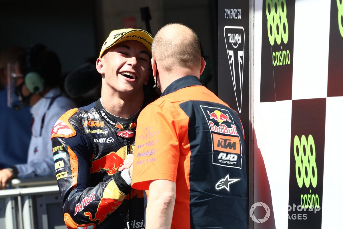 Ganador Raul Fernandez, Red Bull KTM Ajo