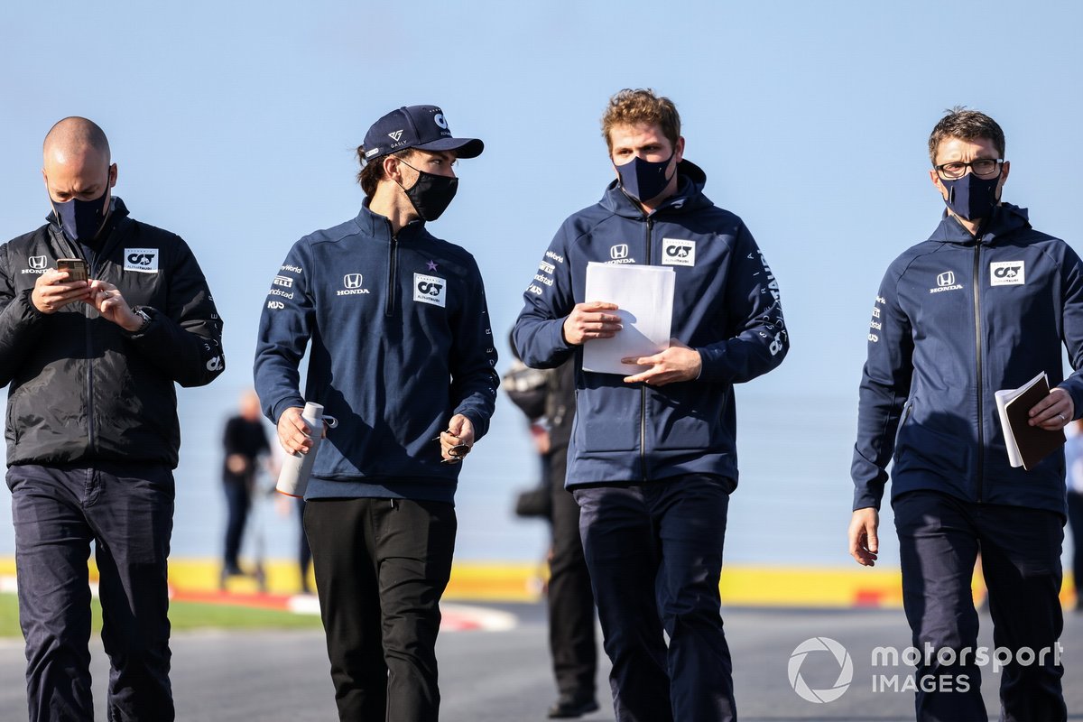 Pierre Gasly, AlphaTauri walks the track
