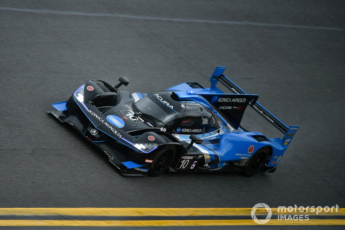 #10 Wayne Taylor Racing Acura ARX-05 Acura DPi: Ricky Taylor, Filipe Albuquerque, Alexander Rossi, Helio Castroneves