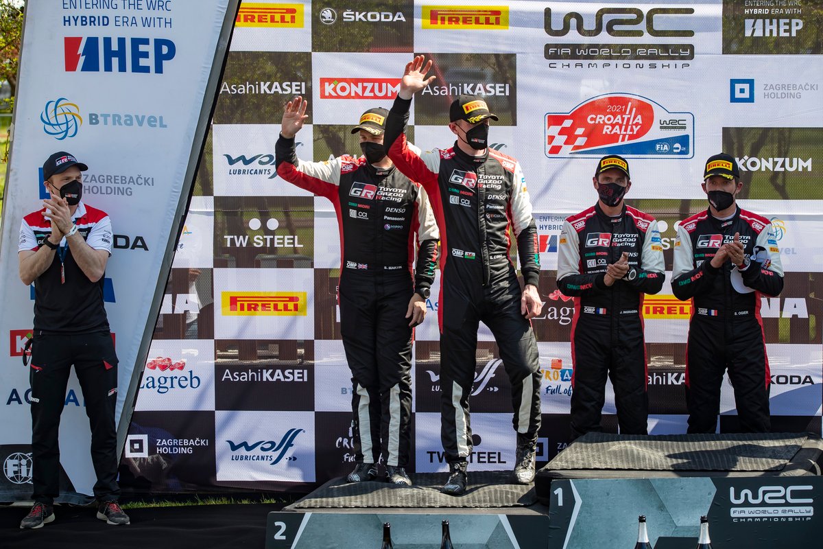 Podio: segundo lugar Elfyn Evans, Scott Martin, Toyota Gazoo Racing WRT Toyota Yaris WRC