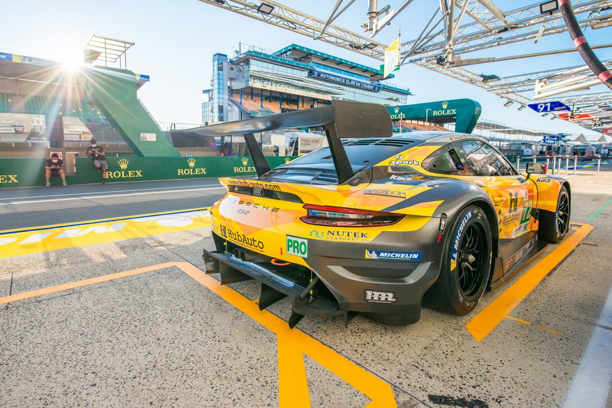 #72 Hub Auto Racing Porsche 911 RSR - 19 LMGTE Pro, Dries Vanthoor, Alvaro Parente, Maxime Martin