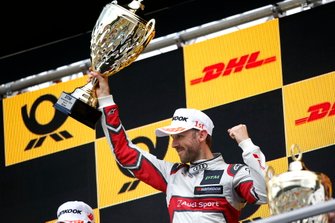 Podyum: Yarış galibi René Rast, Audi Sport Team Rosberg