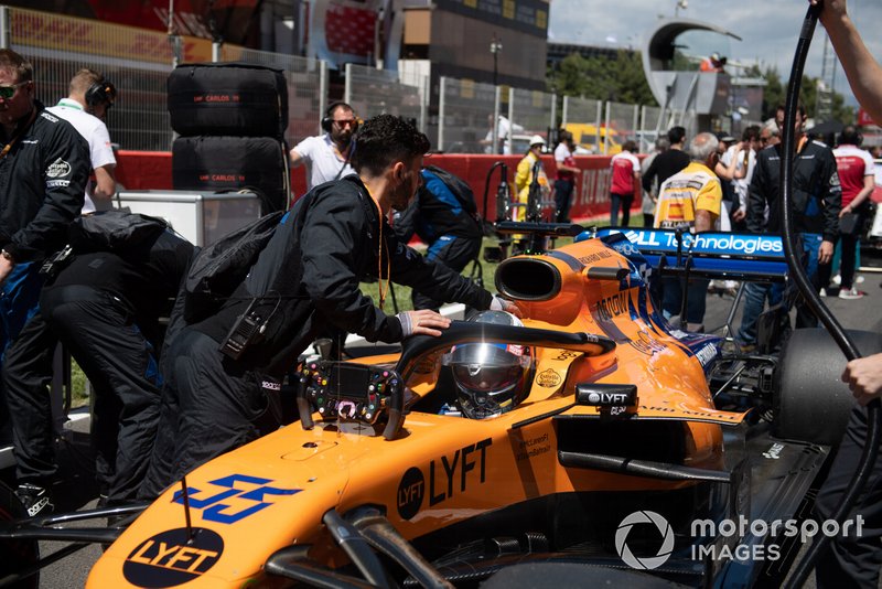 Carlos Sainz Jr., McLaren MCL34