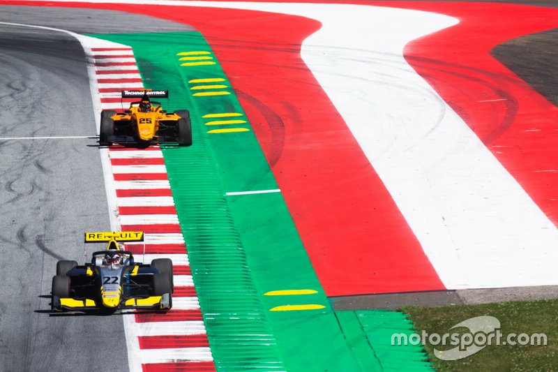 Ye Yifei, Hitech Grand Prix e Sebastian Fernandez, Campos Racing