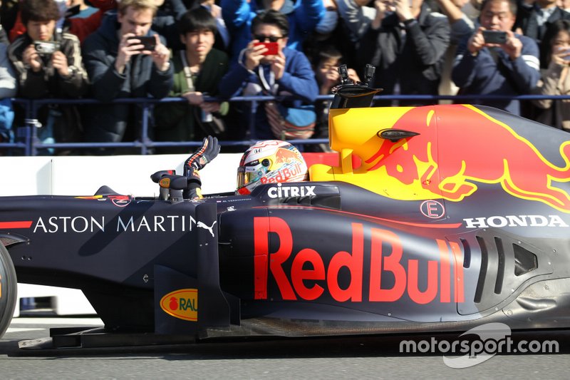 Red Bull Tokyo Gösteri Sürüşü