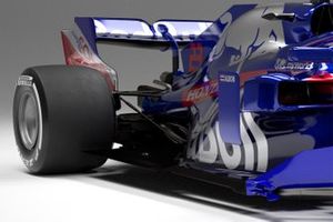 Scuderia Toro Rosso STR14