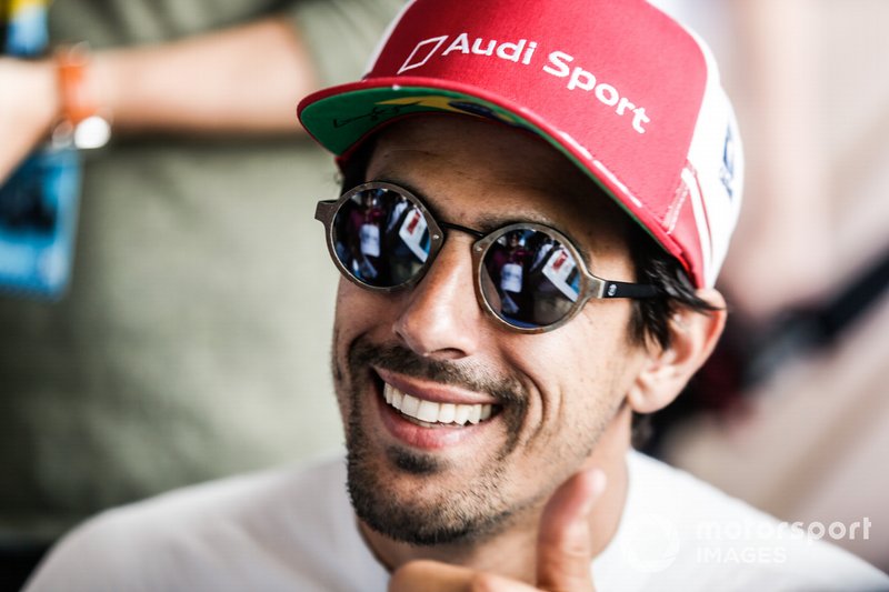 Lucas Di Grassi, Audi Sport ABT Schaeffler at the autograph session