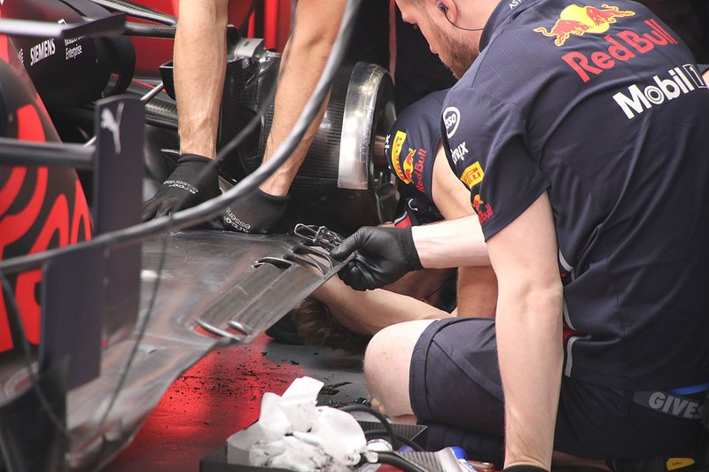 Днище Red Bull Racing RB15