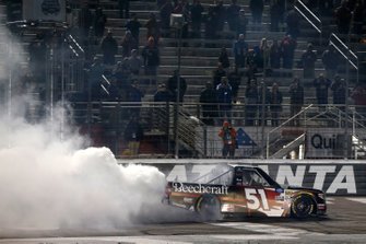 Race Winner Kyle Busch, Kyle Busch Motorsports, Toyota Tundra Cessna
