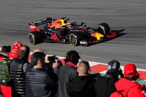 Max Verstappen, Red Bull Racing RB15 and fans