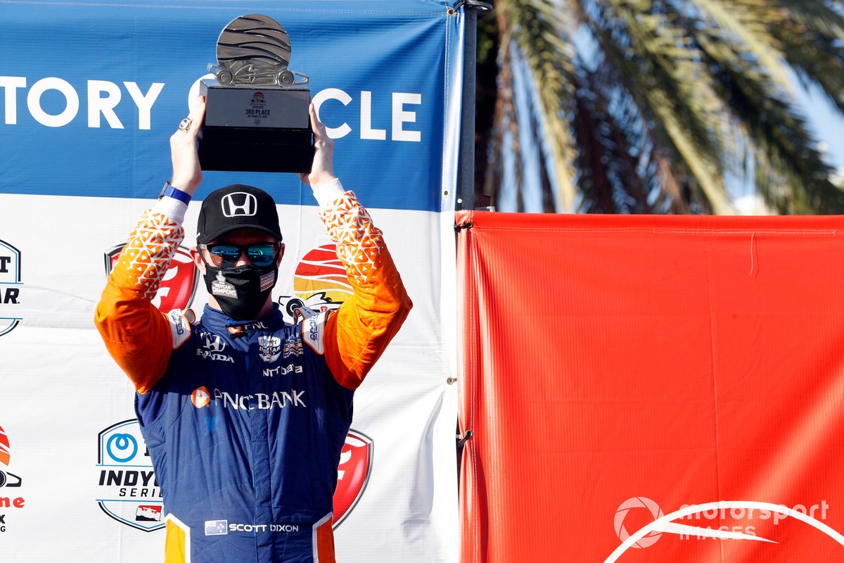 Podio: tercer lugar Scott Dixon, Chip Ganassi Racing Honda