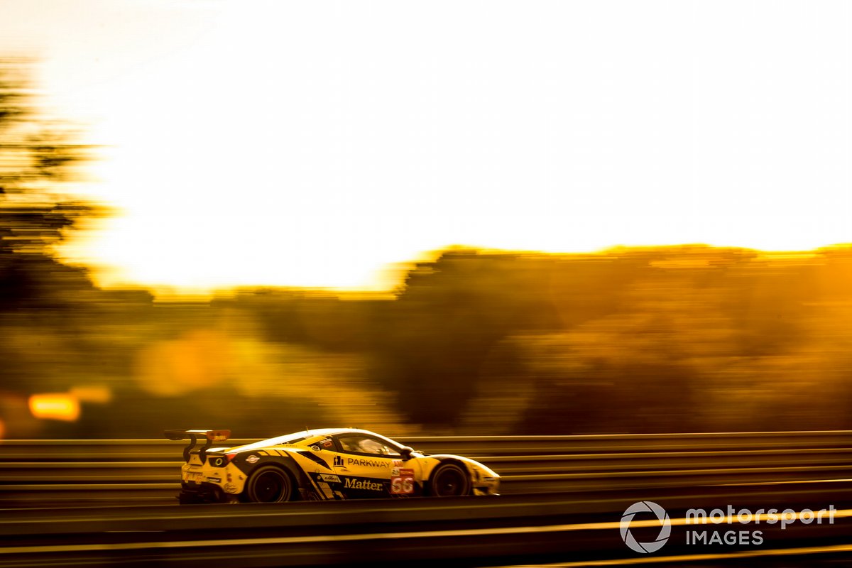 #66 JMW Motorsport Ferrari 488 GTE Evo: Richard Heistand, Maxwell Root, Jan Magnussen