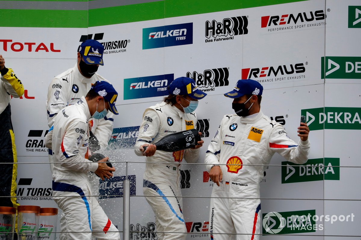 Podium: #42 BMW Team Schnitzer BMW M6 GT3: Augusto Farfus, Jens Klingmann, Martin Tomczyk, Sheldon van der Linde