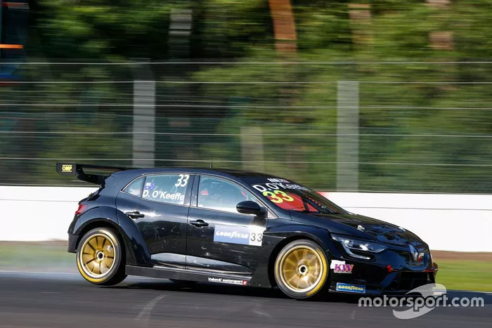 Dylan O'Keeffe, Vukovic Motorsport Renault Megane RS