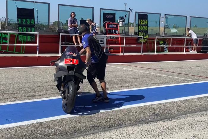 Moto de Fabio Quartararo, Yamaha Factory Racing